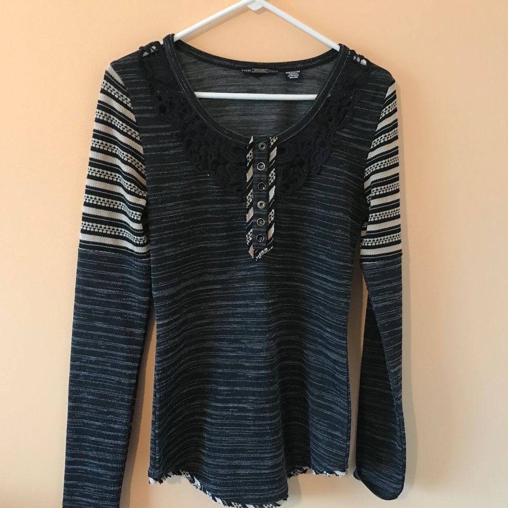Miss Me Black/ beige long sleeve top